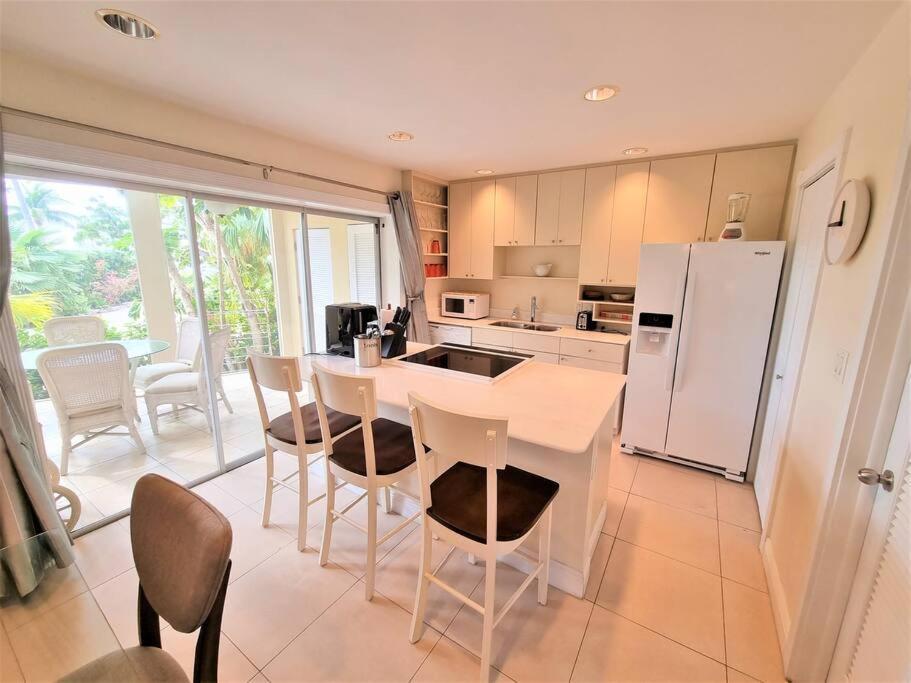 Appartamento Island House # 9 Driftwood Village Esterno foto